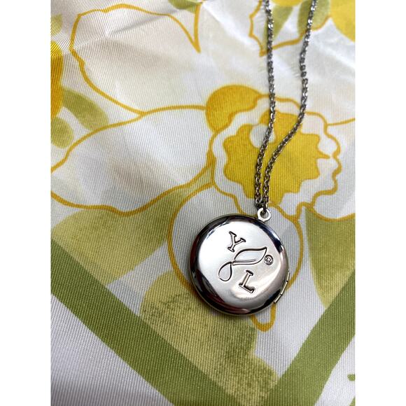 YOUNG LIVING ESSENTIAL OIL PENDANT NECKLACE - Picture 3 of 4